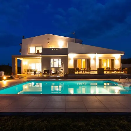 F & B Summer Collection - Kassandra - Sani Villa Filakai Kassandras